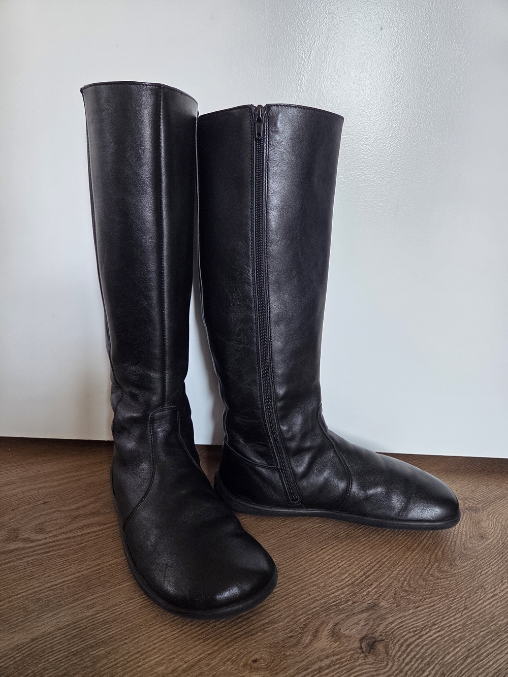 Be Lenka Barefoot Women's Boots